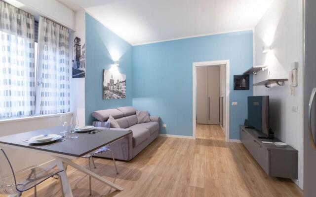 Vittoria Suite, con Jacuzzi - by Host4U