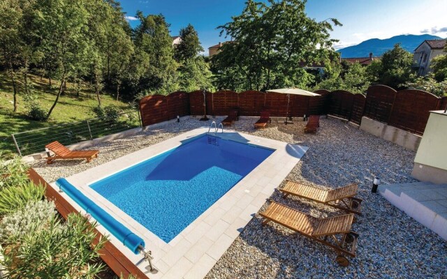 Beautiful Home in Matulji With Wifi and 2 Bedrooms