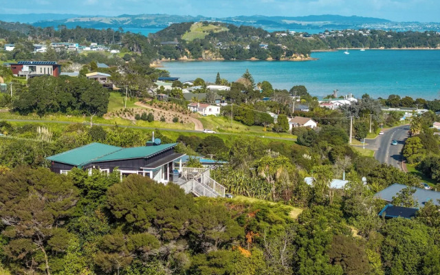 Pacific Views - Waiheke Island