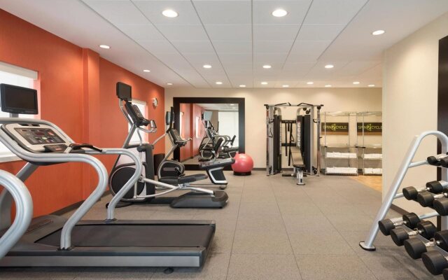 Home2 Suites by Hilton Milwaukee Brookfield
