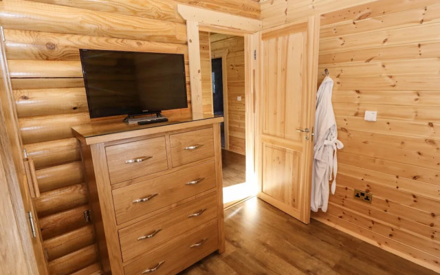 Pine Lodge