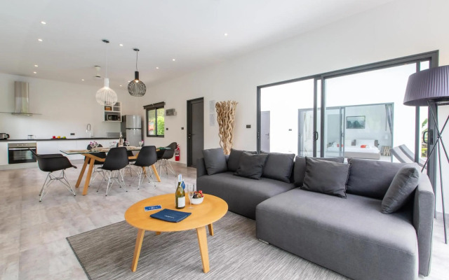 Villa Sawadee, 2br, 500m from the beach