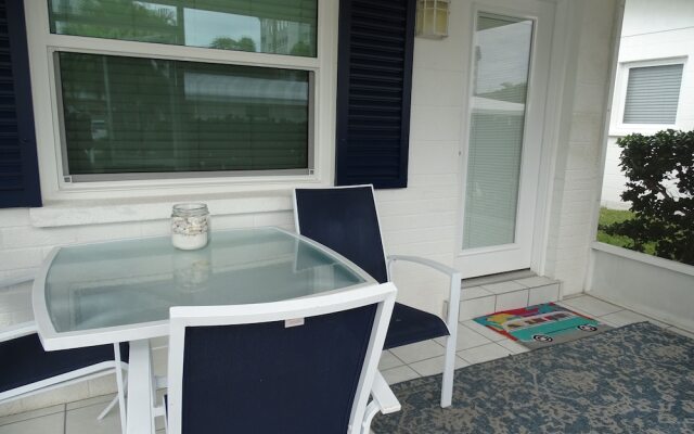 Aloha Kai - Unit 16 2 Bedrooms 1 Bathroom Apts