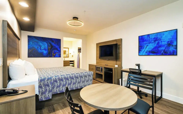 Palace Inn Blue Edgebrook