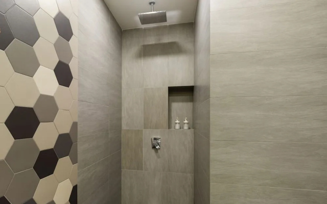 Ceylonz Suite by Five Senses