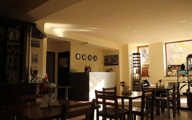 Mirobelle Hotel