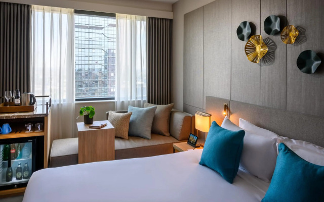 Rox Hotel