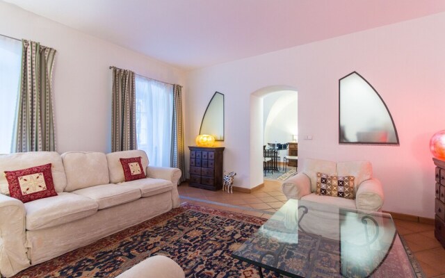 Grand Luxury Apartment Attic Hroznova