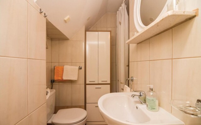 Beautiful Home in Zaton Veliki With Wifi and 3 Bedrooms