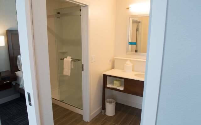 Hampton Inn & Suites Bay City