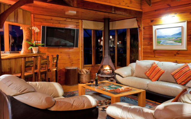 Oyster Creek Lodge