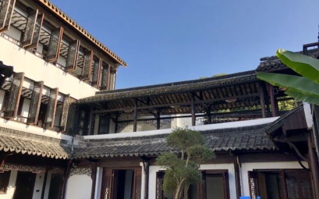 Nanxun Old Town Shuhuayuan Hostel