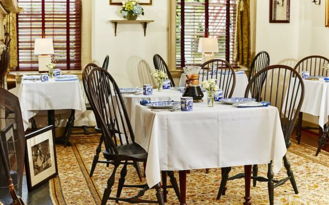 Willis Graves Bed and Breakfast
