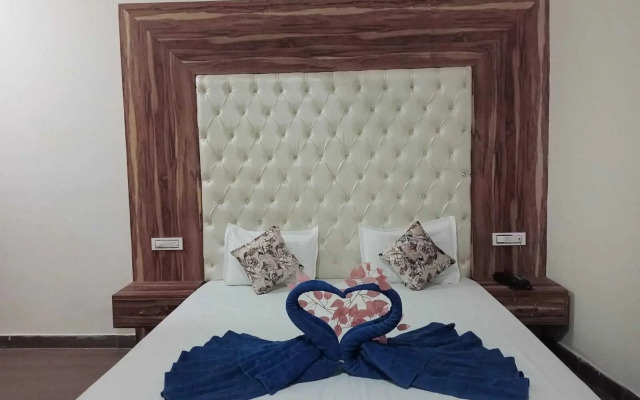 OYO 22115 Hotel D Plaza