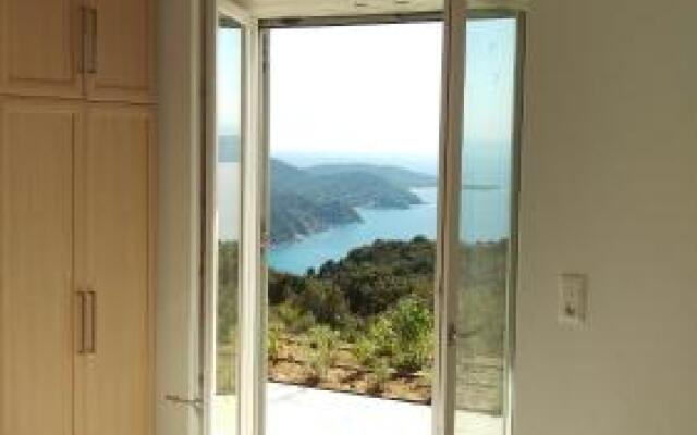 Luxury villa in Kechria