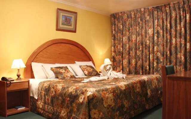 Francis Puno Hotel