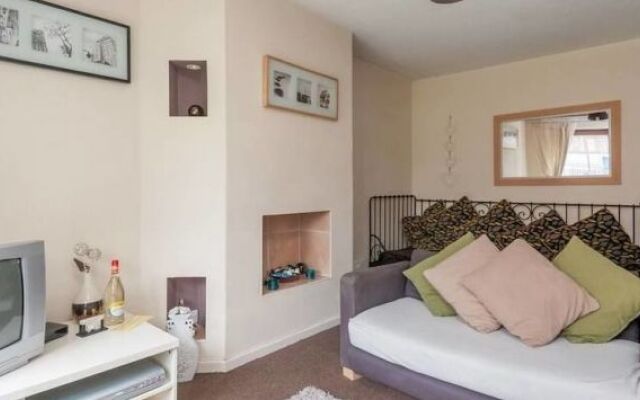 Tony Asga Apartments - Tony Apartment