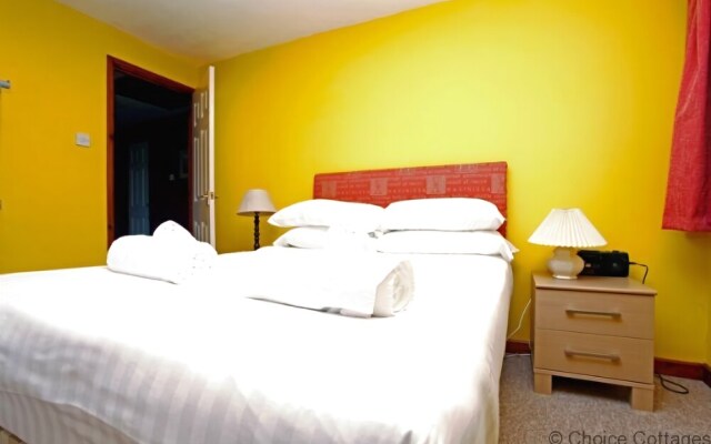 Braunton Burland House 5 Bedrooms