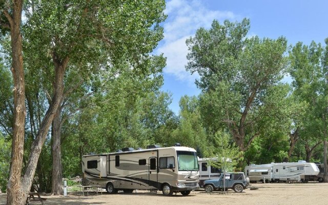 Riverview RV Park and Campground - A Cruise Inn Park