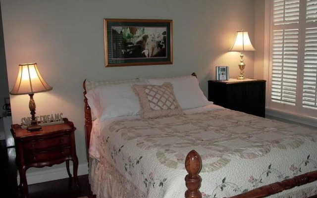 Trinkle Mansion Bed & Breakfast