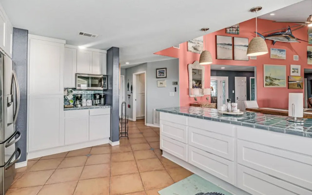 Baydream 4 Bedroom Home by RedAwning
