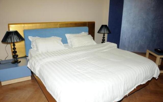 Dream Inn Hotel & Suites