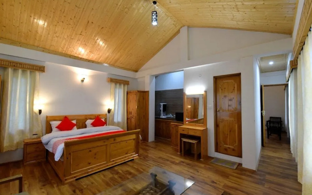 OYO 13351 Home Lavish 2BHK Hadimba Temple