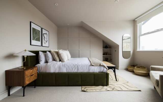 The Clapham Chambers - Stunning & Bright 3BDR Flat with Terrace