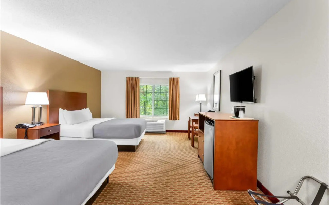 Quality Inn Near Interstate I94
