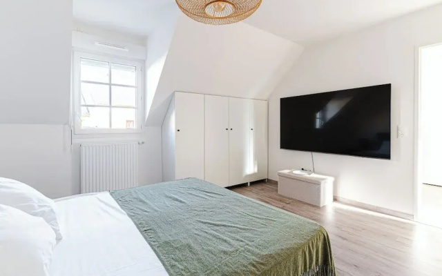 Bright Family Home Near Deauville
