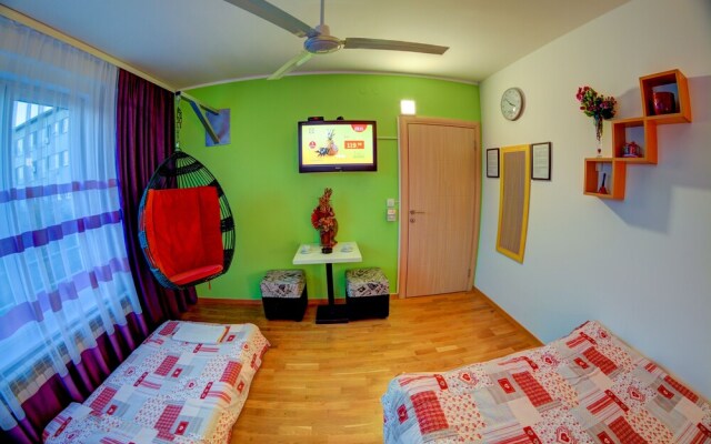 Rooms And Apartments S