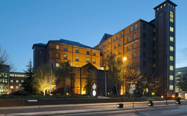 hotelImage