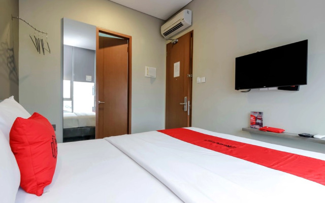 RedDoorz Plus near Tebet