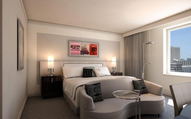 Vogue Hotel Montreal Downtown, Curio Collection by Hilton