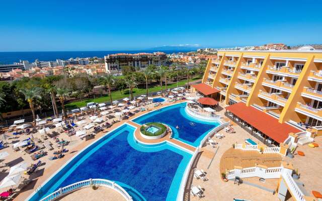 Playa Real Resort