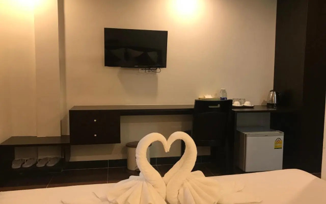 Golden Apple Hotel Two