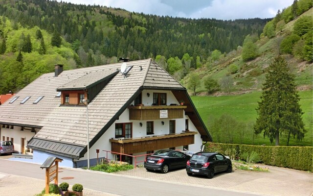 Quaint Apartment in Brandenberg With Terrace