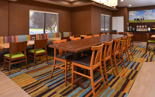 Fairfield Inn & Suites Louisville North