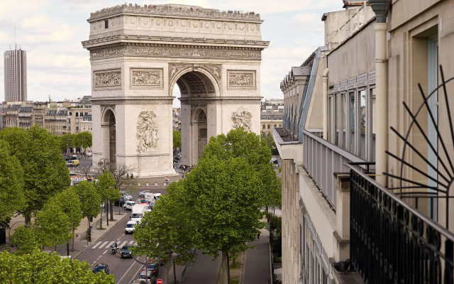 Grand Hotel Champs-Elysees