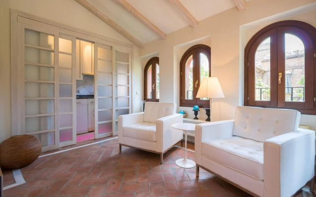 Oriental Apartment Gardens Views 2 pax