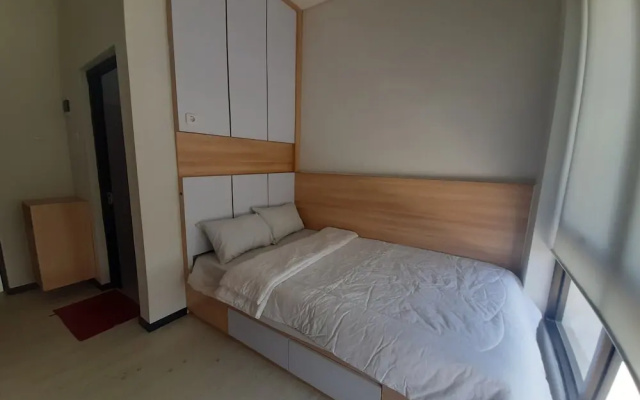 OYO Life 93289 Jelita Residence 2