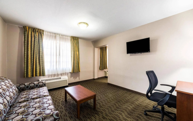 Quality Inn University near Downtown