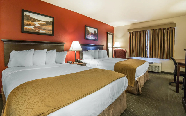 Comfort Inn & Suites Near University of Wyoming