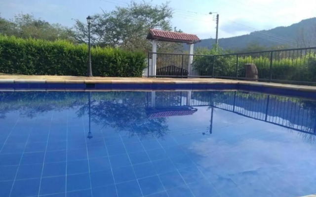 Cabaña campestre la Rocka