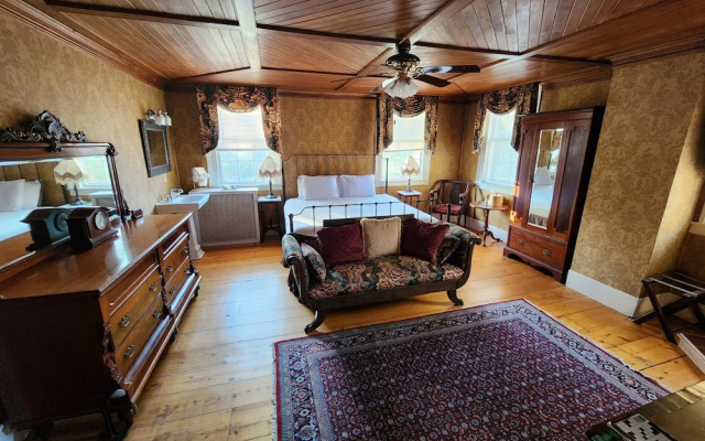 Arlington Inn
