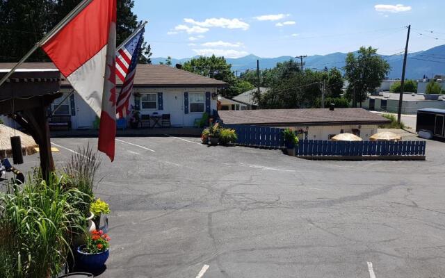 Creston Valley Motel