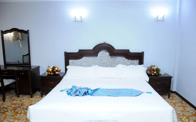 Ras Amba Hotel