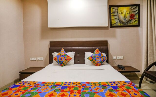 FabHotel Pine Tree