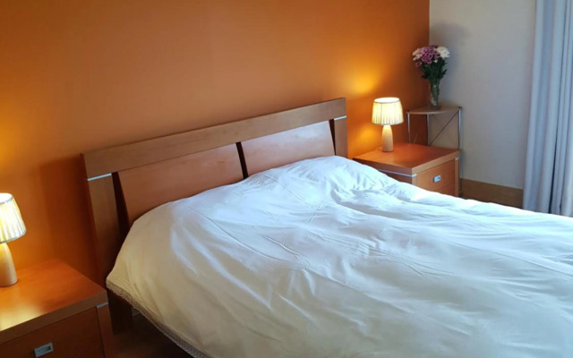 The Courtyard Apartments !!!!