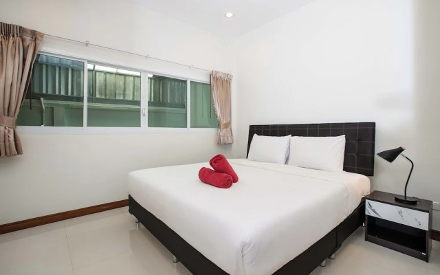 Holiday 2BR Jacuzzi Pool Villa Lancelot3